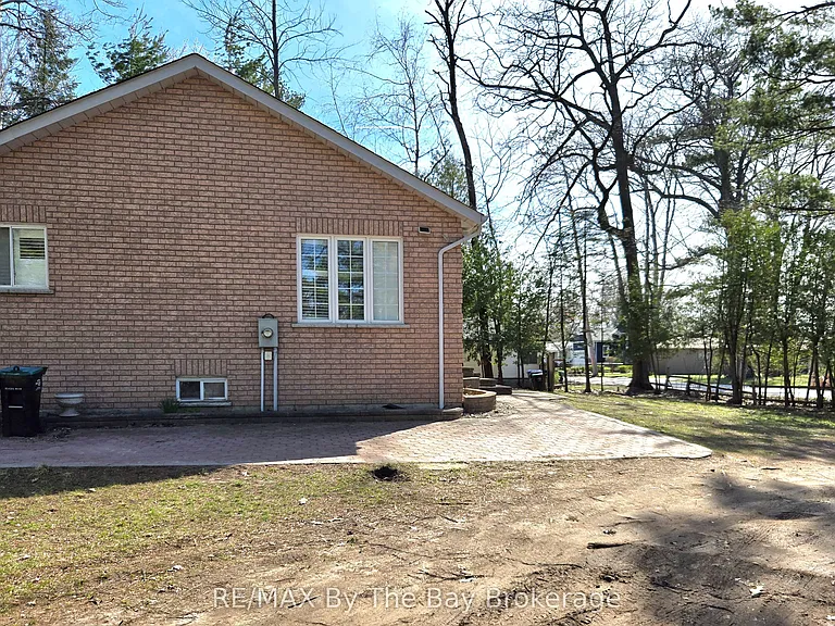 31 Forest Ave #A — Photo 25
