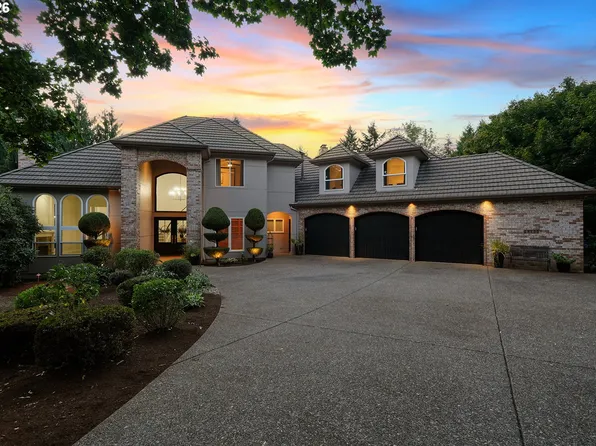 26500 SW Petes Mountain Rd, West Linn, OR 97068