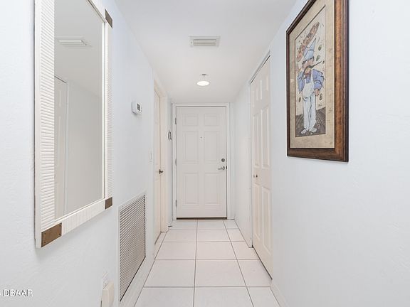 3rd image of 2967 S Atlantic Ave APT 708
