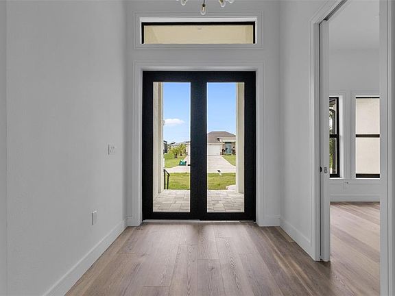 3rd image of 15037 Alsask Cir
