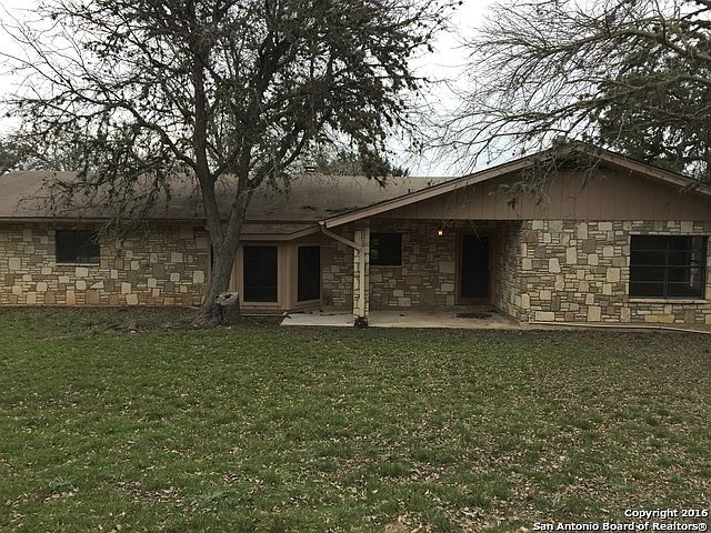 1st image of 255 Deer Park Ln N