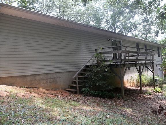 2nd image of 83 Hickory Hill Dr