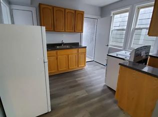 412 S 15th St #6C, Newark, NJ 07103