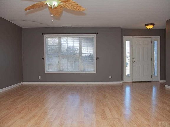 2nd image of 3611 Five Oaks Dr