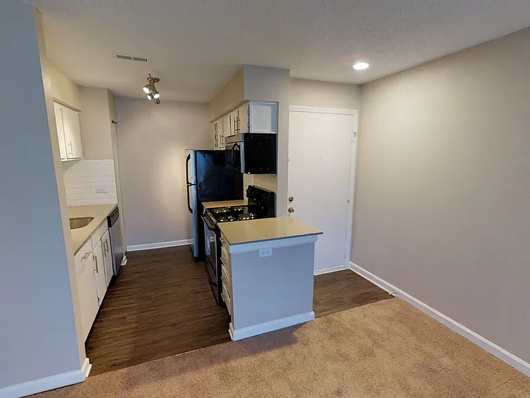 Copper Creek Apartments — Photo 26