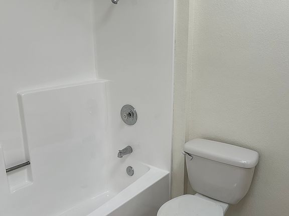 5th image of 2210 River Run Dr Unit 64