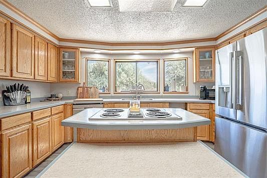 3rd image of 713-250 Sunnyside Rd