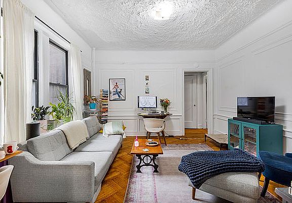 4th image of 417 Saint Johns Pl APT 2E