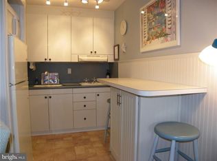 401 Broadway APT 38, Barnegat Light, NJ 08006