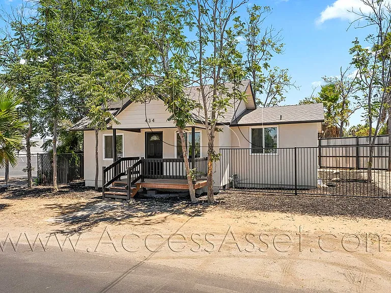 434 Highland Ave — Photo 20