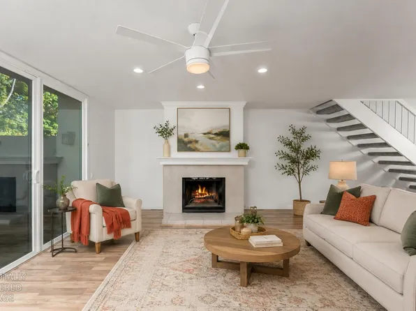 709 Woodside Ln E Unit 2, Sacramento, CA 95825