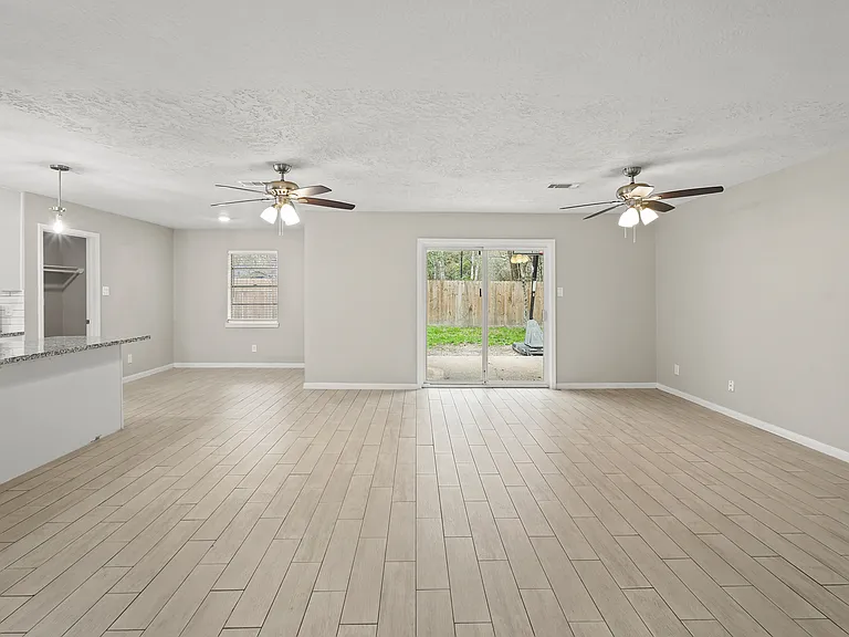 105 Navajo St — Photo 11
