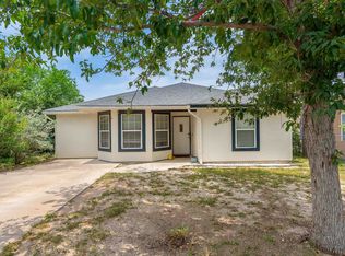 706 E Morin St, Del Rio, TX 78840