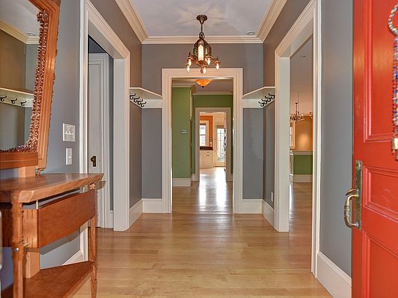 5th image of 173 Cypress St