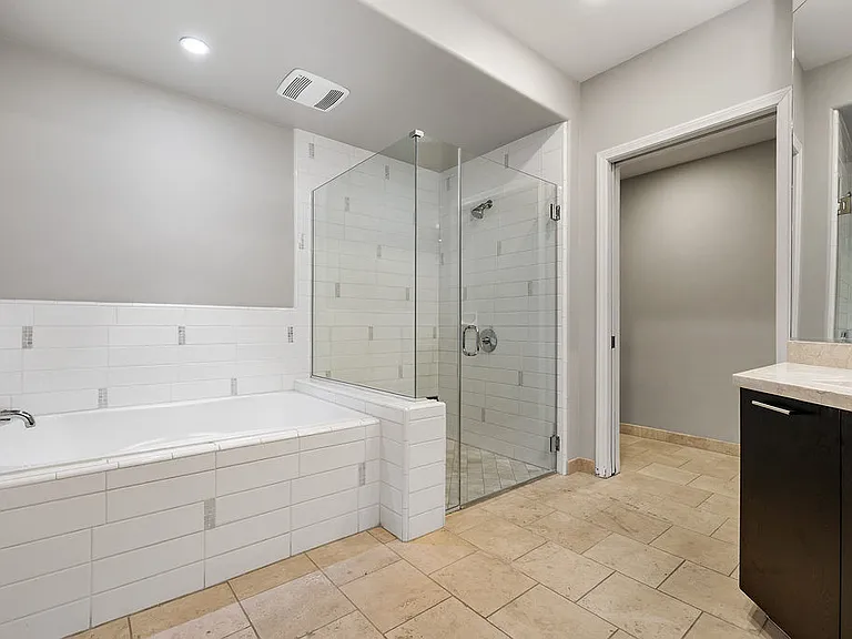 358 Caruso Ave — Photo 22
