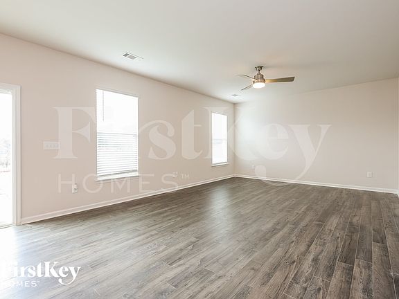 3rd image of 701 Birchcrest Way