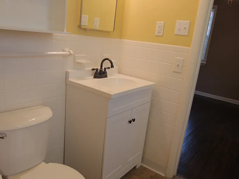 2425 Chapel Ave #B — Photo 13