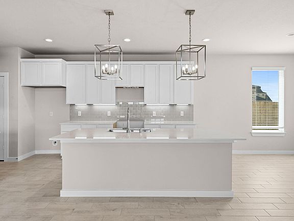4th image of 1743 Pecan Woods Ln