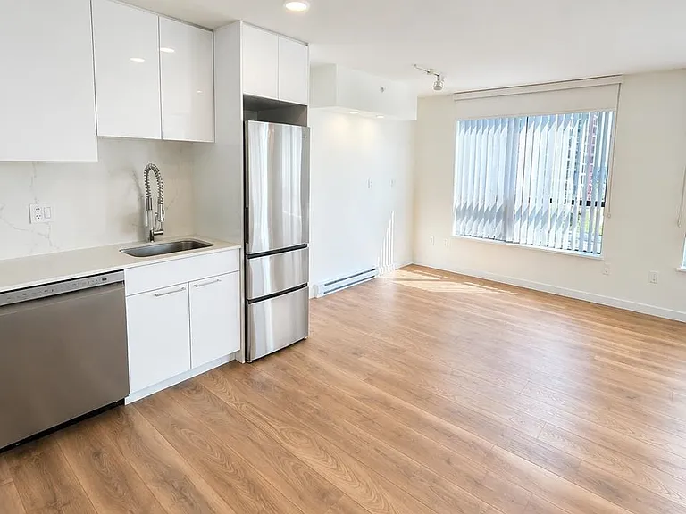 2982 Burlington Dr #1002 — Photo 2