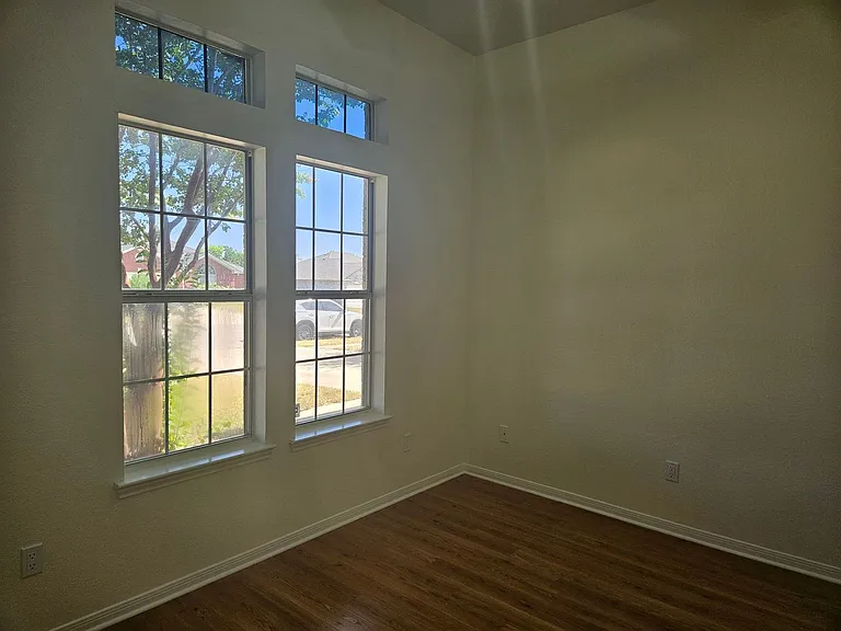 4211 Breckenridge Dr — Photo 15