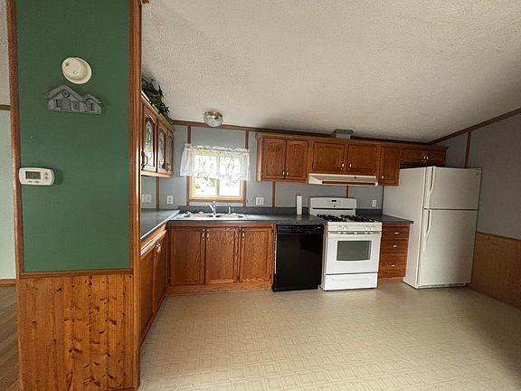 4th image of 12049 Holly Dr #20