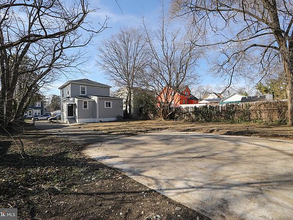 3rd image of 2316 47th St