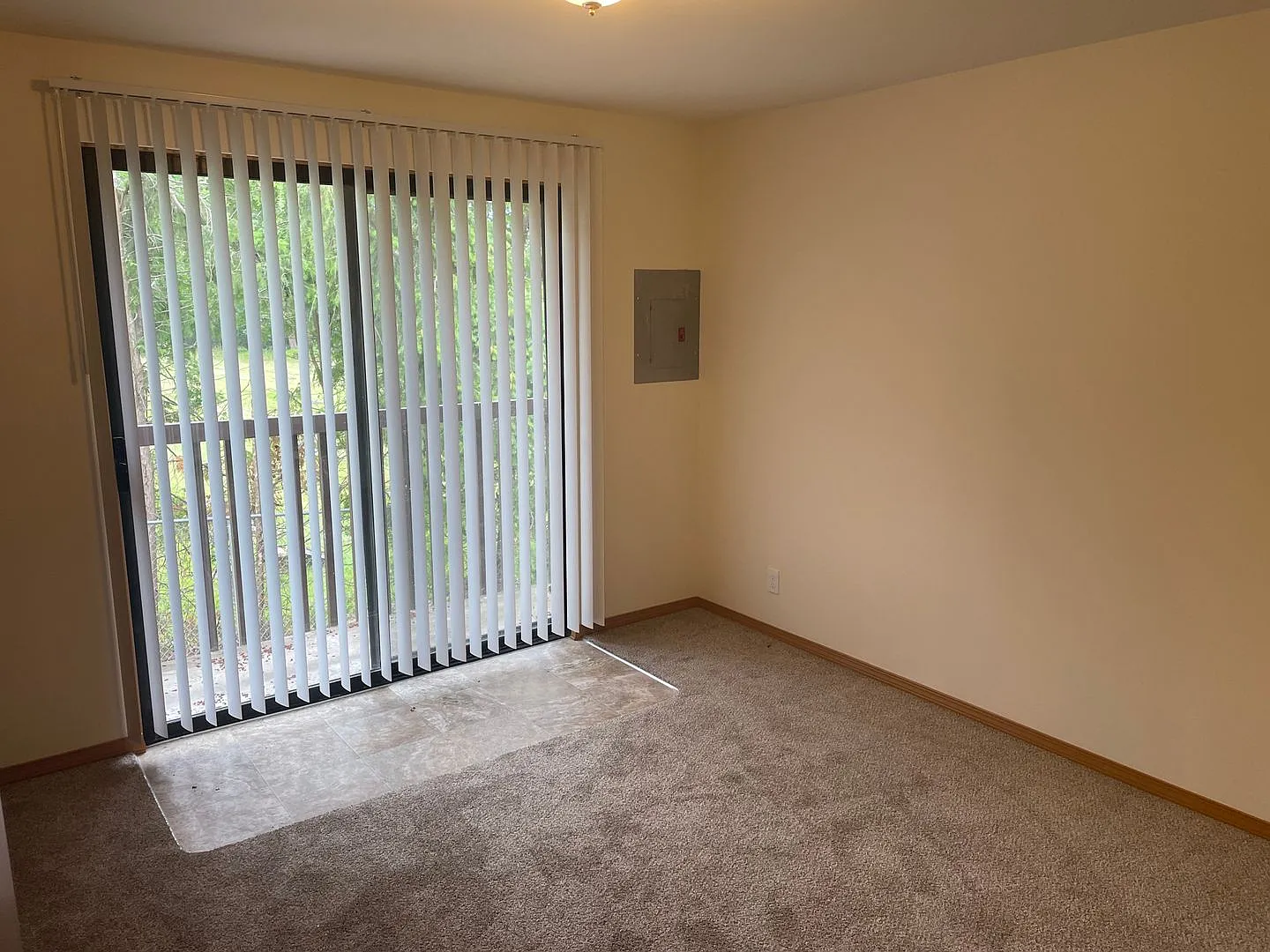 Woodside Condos "M" — Photo 4