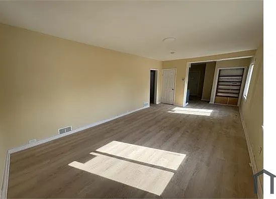 5149 Stanley Ave — Photo 3