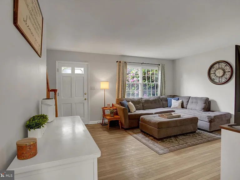 708 Cumberland Ave — Photo 3
