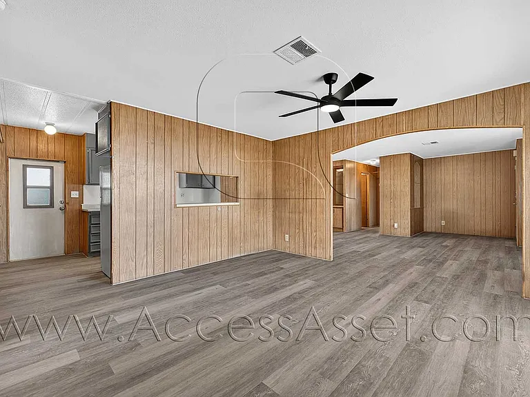 16450 Monterey St — Photo 7