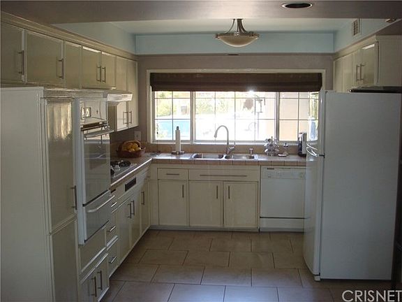 5th image of 8434 Casaba Ave