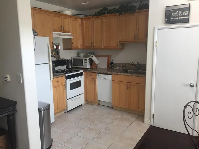 1300 Electric Ave — Photo 10