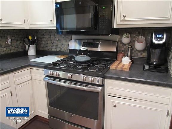 4th image of 3440 Royal Oak Dr