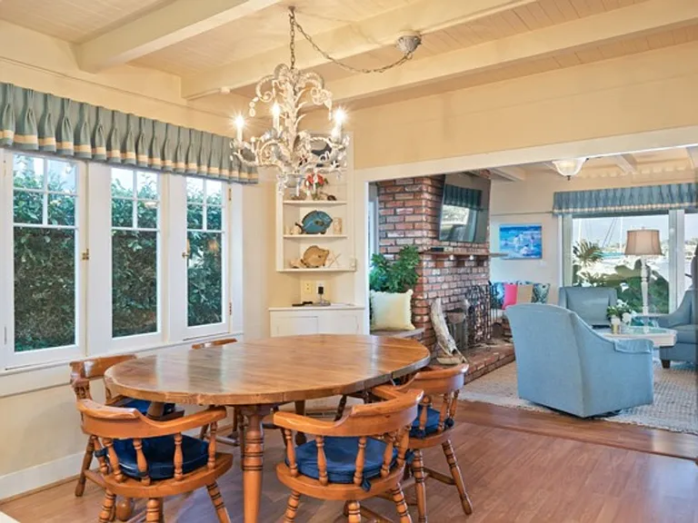 1128 E Balboa Blvd — Photo 40