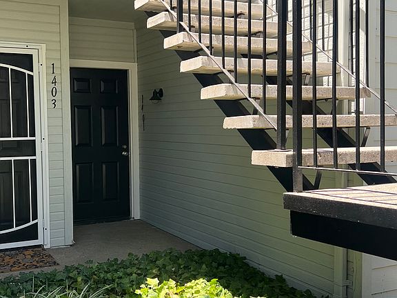 2nd image of 2400 Eilers Ln APT 1401