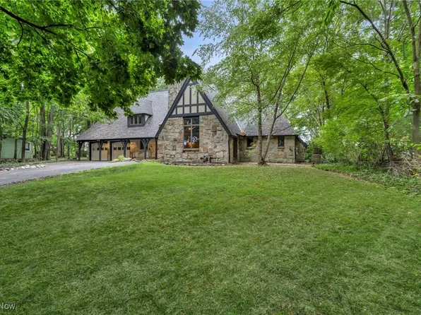 38038 Ridge Rd, Willoughby, OH 44094