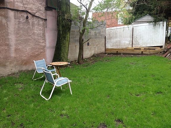 3rd image of 172 Greenpoint Ave #3B