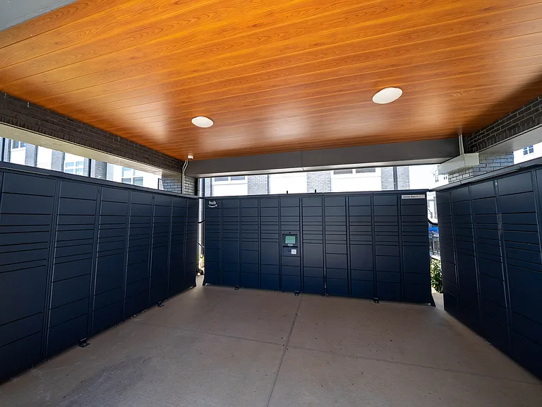 Amazon Hub