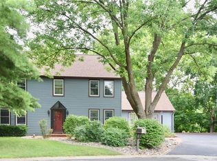 40 Fox Trail Dr, Glen Carbon, IL