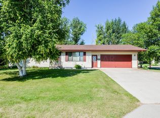 505 5th Ave E, Halstad, MN 56548