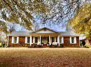 1302 Shady Ln, Trenton, TN 38382