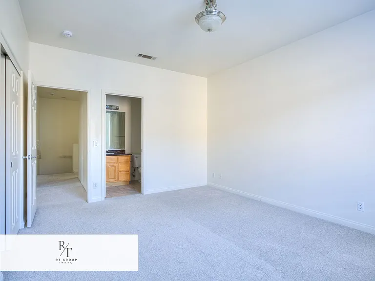 515 Florence Ave — Photo 24