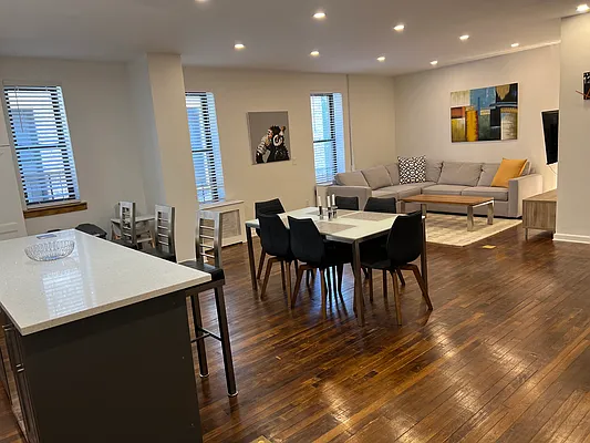 Rented by Owner | media 22