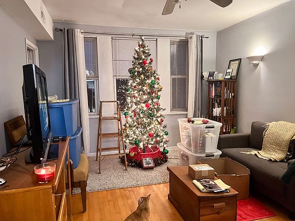 3rd image of 4405 N Clark St #2E