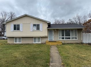 5520 Litchfield Dr, Flint, MI