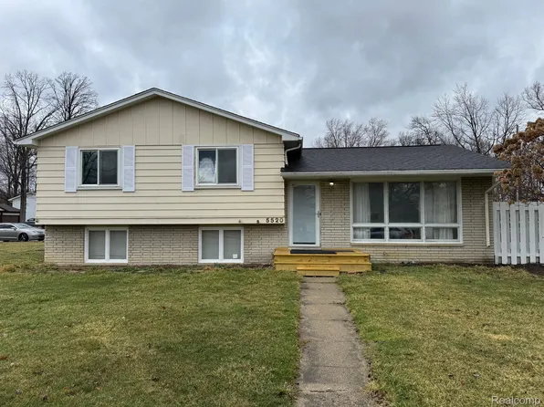 5520 Litchfield Dr, Flint, MI 48532