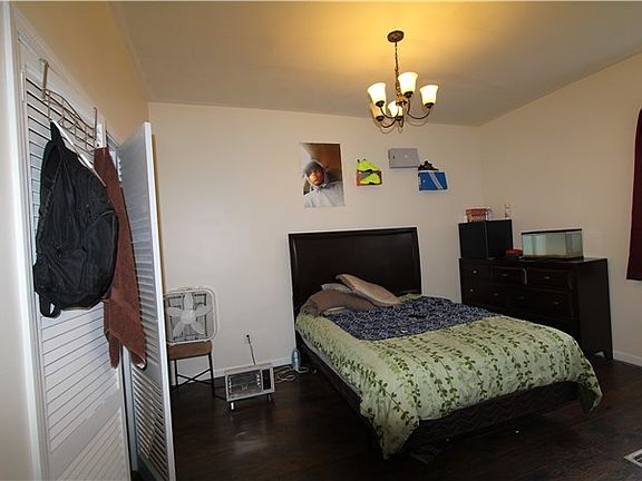 4th image of 690 Iranistan Ave