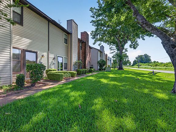 3rd image of 117 Harts Landing Ln