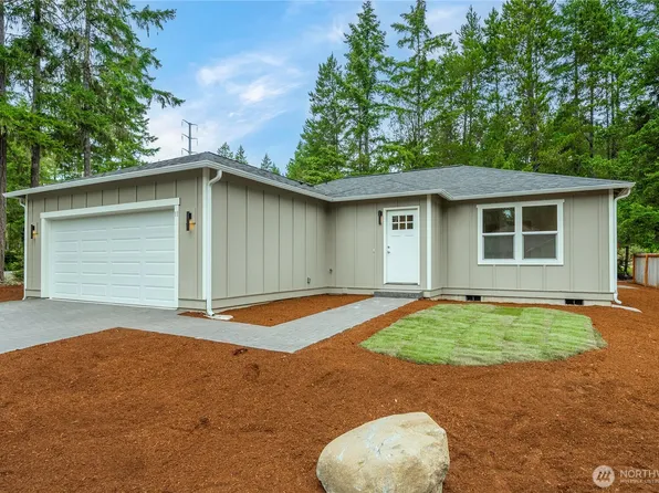 11 E Flaggwood Lane, Union, WA 98592