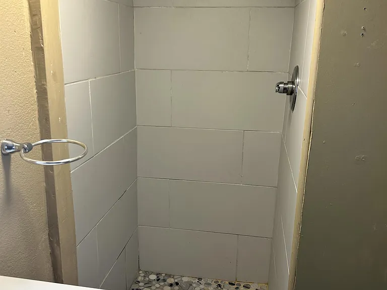 601 Manitou Ave #3 — Photo 6
